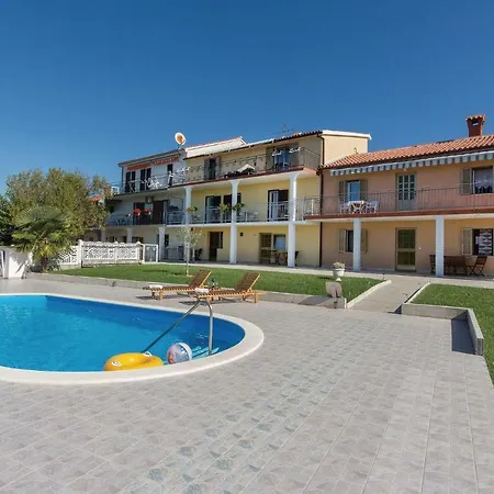 Two-bedroom In Apartament Vrsar