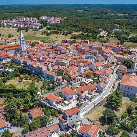 شقة Two-bedroom In *