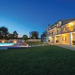Two-bedroom In Appartement Vrsar
